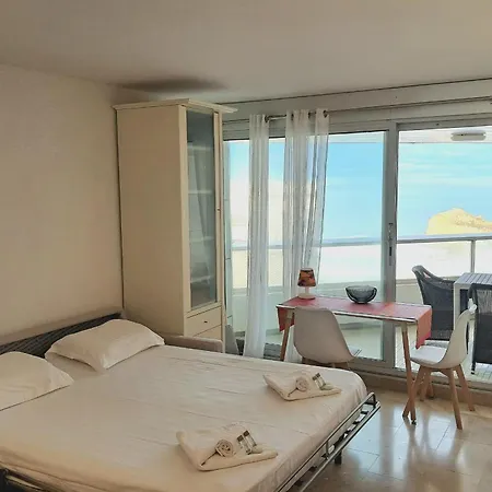 Apartment Roche Ronde - Welkeys